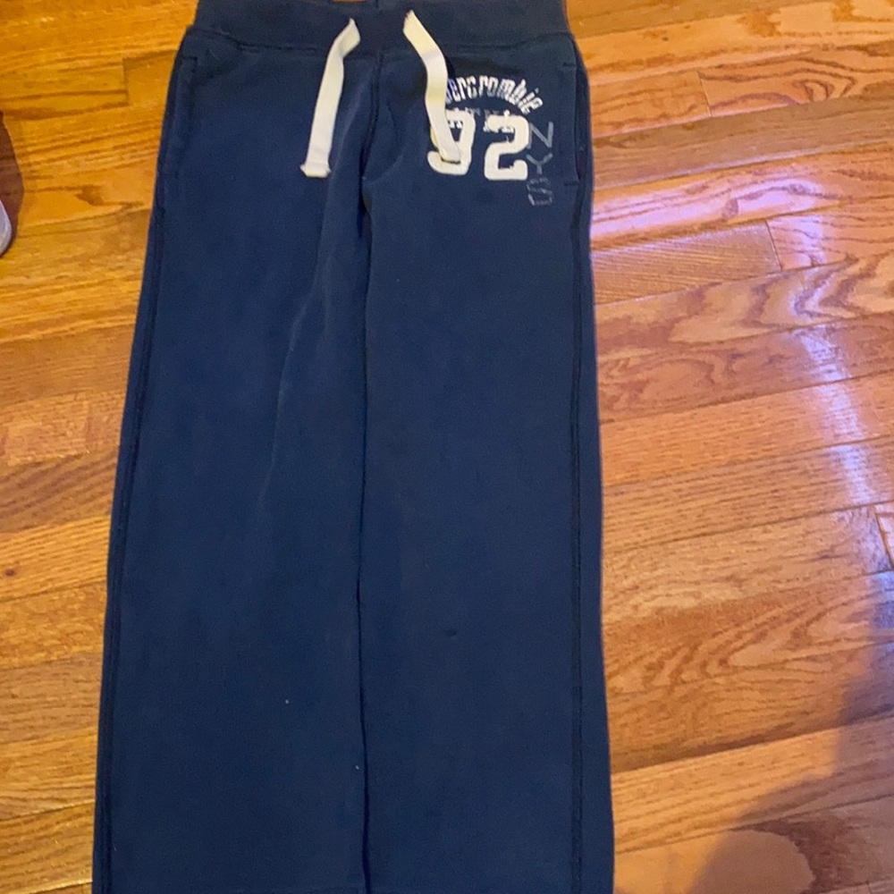 navy blue abercrombie sweatpants